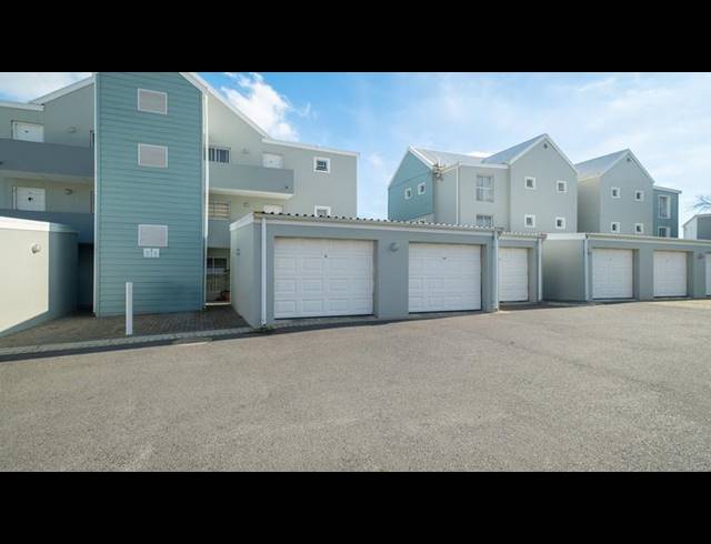 3 BEDROOM APARTMENT FOR SALE IN BURGUNDY ESTATE